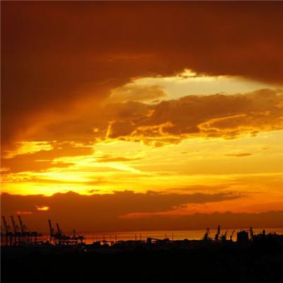 摩托山地挑战赛